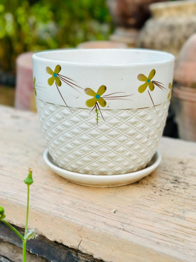 Premium ceramic pot
